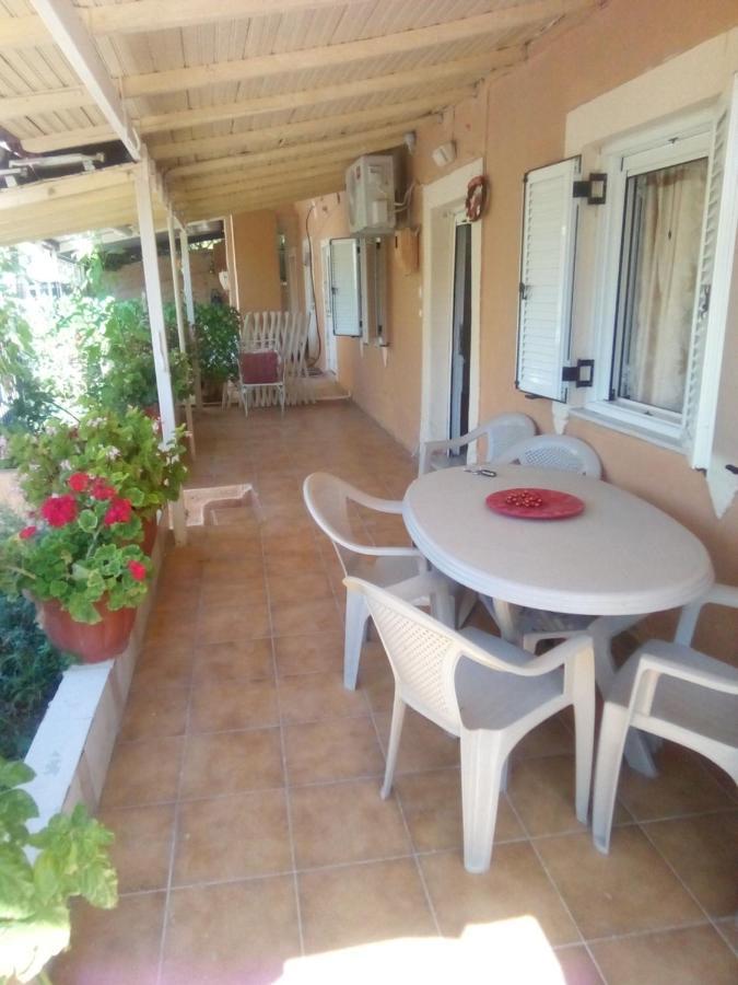 Villa Angela, Traditional Villa In The Village آغيوس يوانيس بيريستريون المظهر الخارجي الصورة